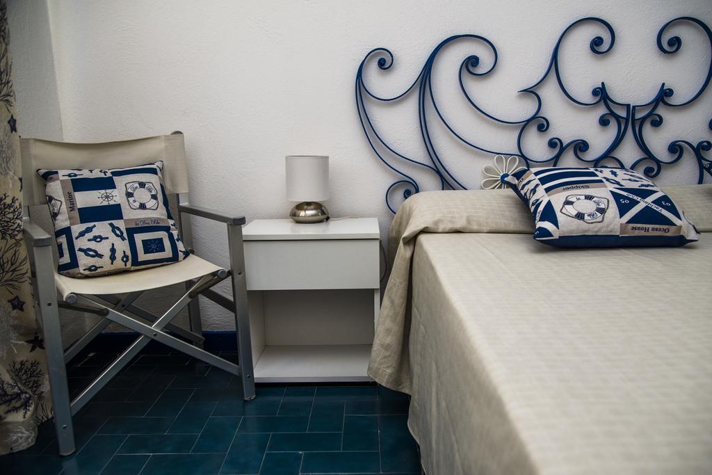 Hotel Ristorante Meson Feliz Terracina Bagian luar foto