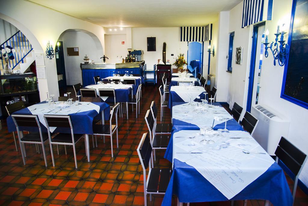 Hotel Ristorante Meson Feliz Terracina Bagian luar foto